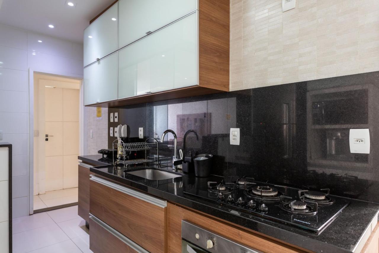 Pineapples SL1001 - Luxuoso apartamento à uma quadra da praia de Copacabana Rio de Janeiro Exterior foto